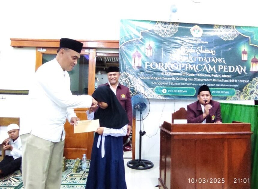 Usai Purna Tugas dari Camat Pedan, Didik Sudiarto Tetap Tunjukkan Kepeduliannya Pada Yatim Piatu