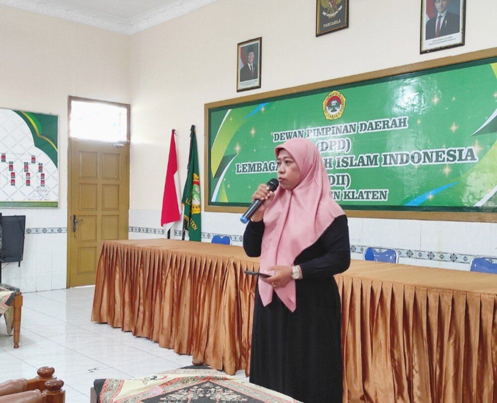 Ibu Hebat di Era Digital: Hj. Rustatik Dorong Pemberdayaan Perempuan Lewat Festival Keluarga LDII 2025
