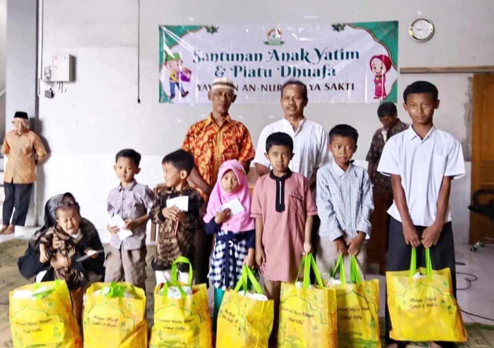 Jelang Lebaran, Yayasan Annur Mulya Sakti Kolaborasi dengan LDII Klaten Santuni Anak Yatim