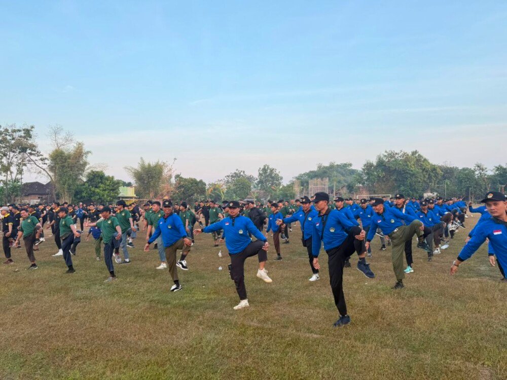 Pemuda LDII dan Ketua PERSINAS ASAD Kabupaten Klaten Semarakkan Hari Jadi Klaten Lewat Jalan Sehat