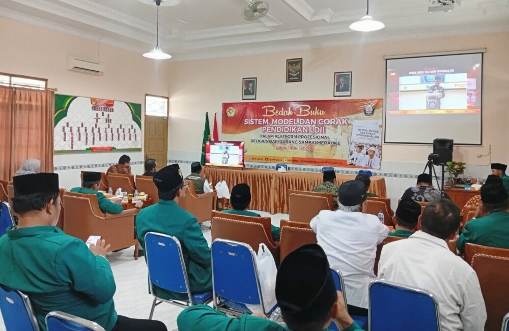 TNI, FKUB hingga MUI Klaten Ikuti Bedah Buku LDII Bersama Wamenhaj Dahnil Anzar