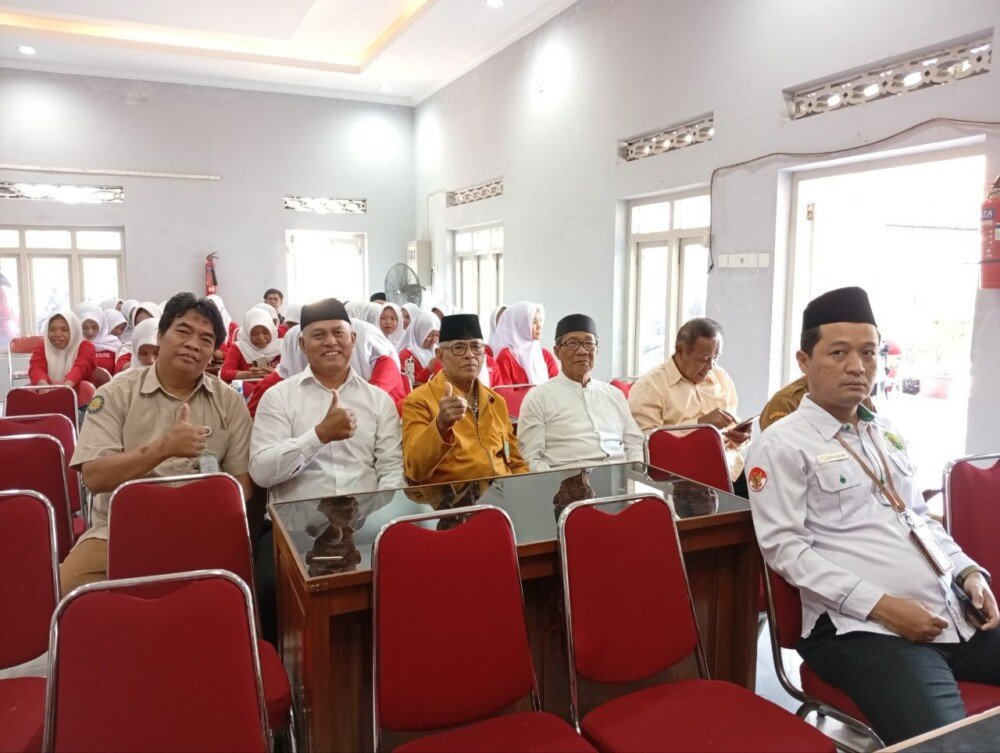 Bersama KUA, Wakil Ketua PC LDII Pedan Hadiri Tasyakuran HUT Ke-81 RI