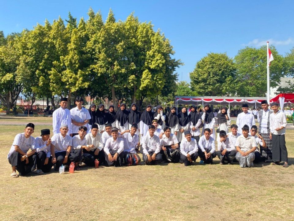 Santri Ponpes Syahid Almaarif Klaten Ikuti Apel Hari Santri Nasional